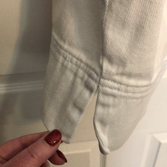 Women’s Capris - Picture 3 of 6